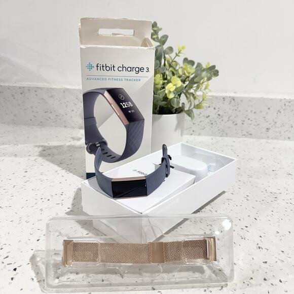 Fitbit Charge 3 Advanced Fitness Blue Rose Gold KD With Replacement Wristband